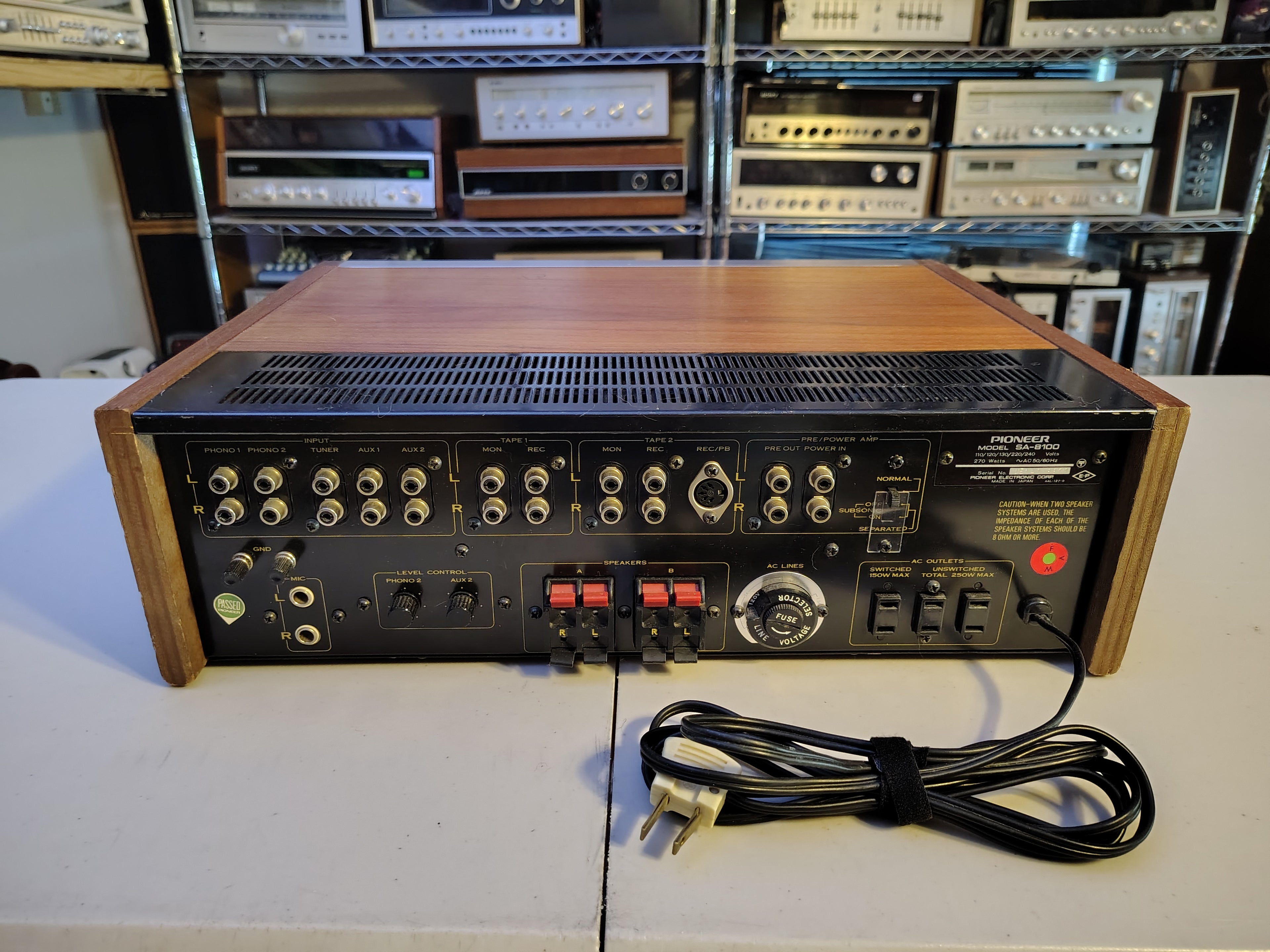 Pioneer SA-8100 Amplifier