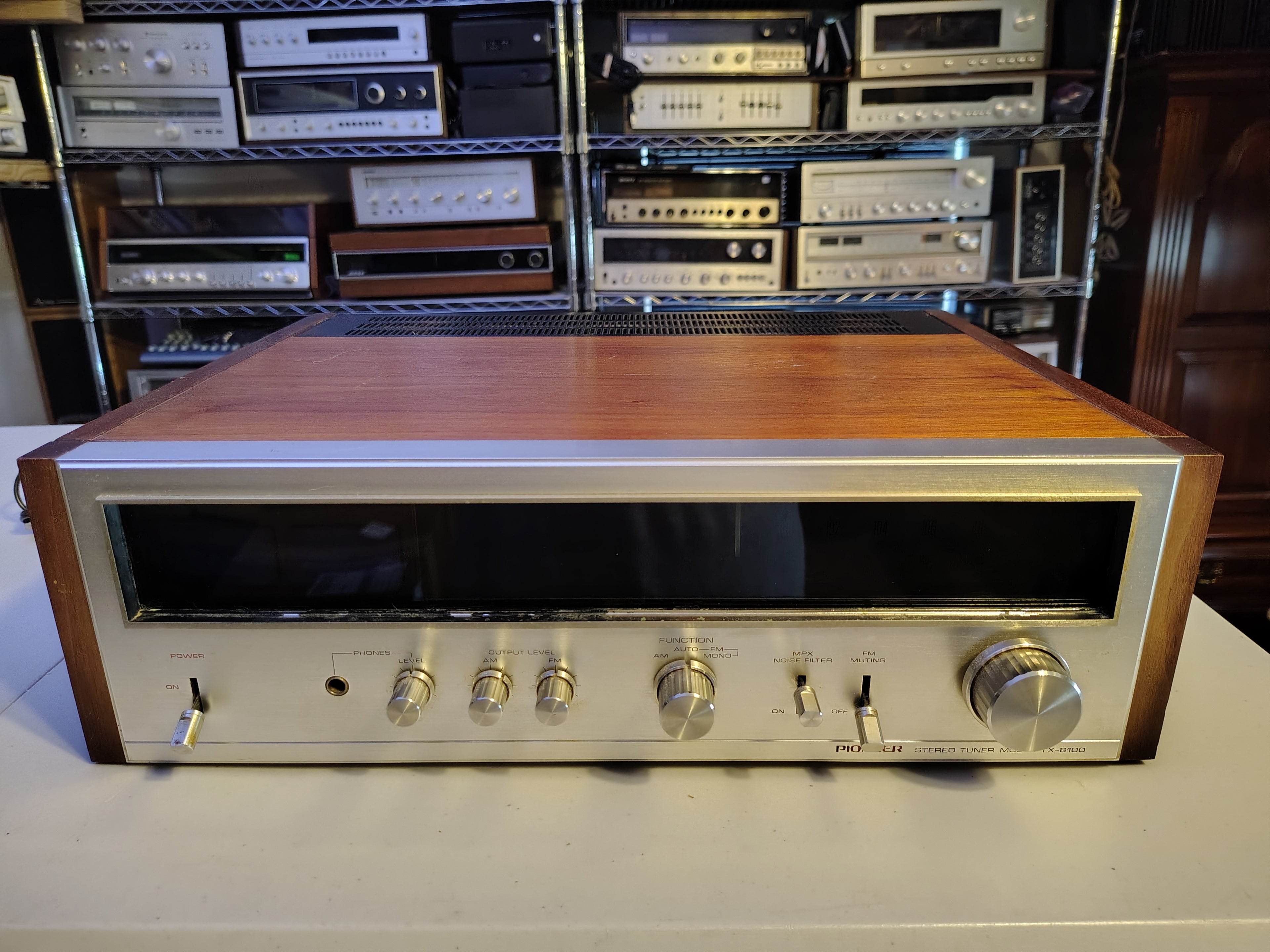 Pioneer TX-8100 Tuner