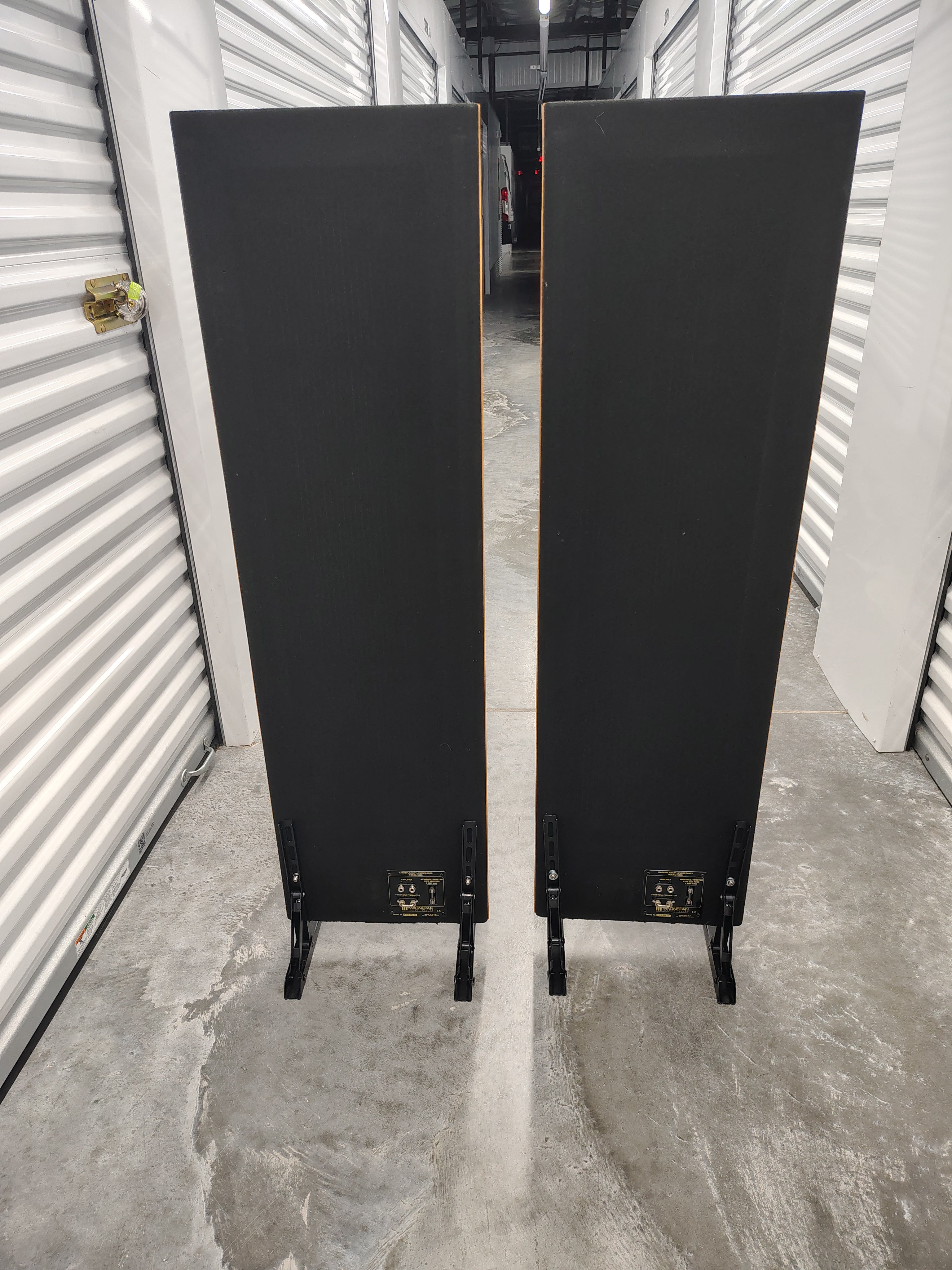 Magnepan MMG Speakers